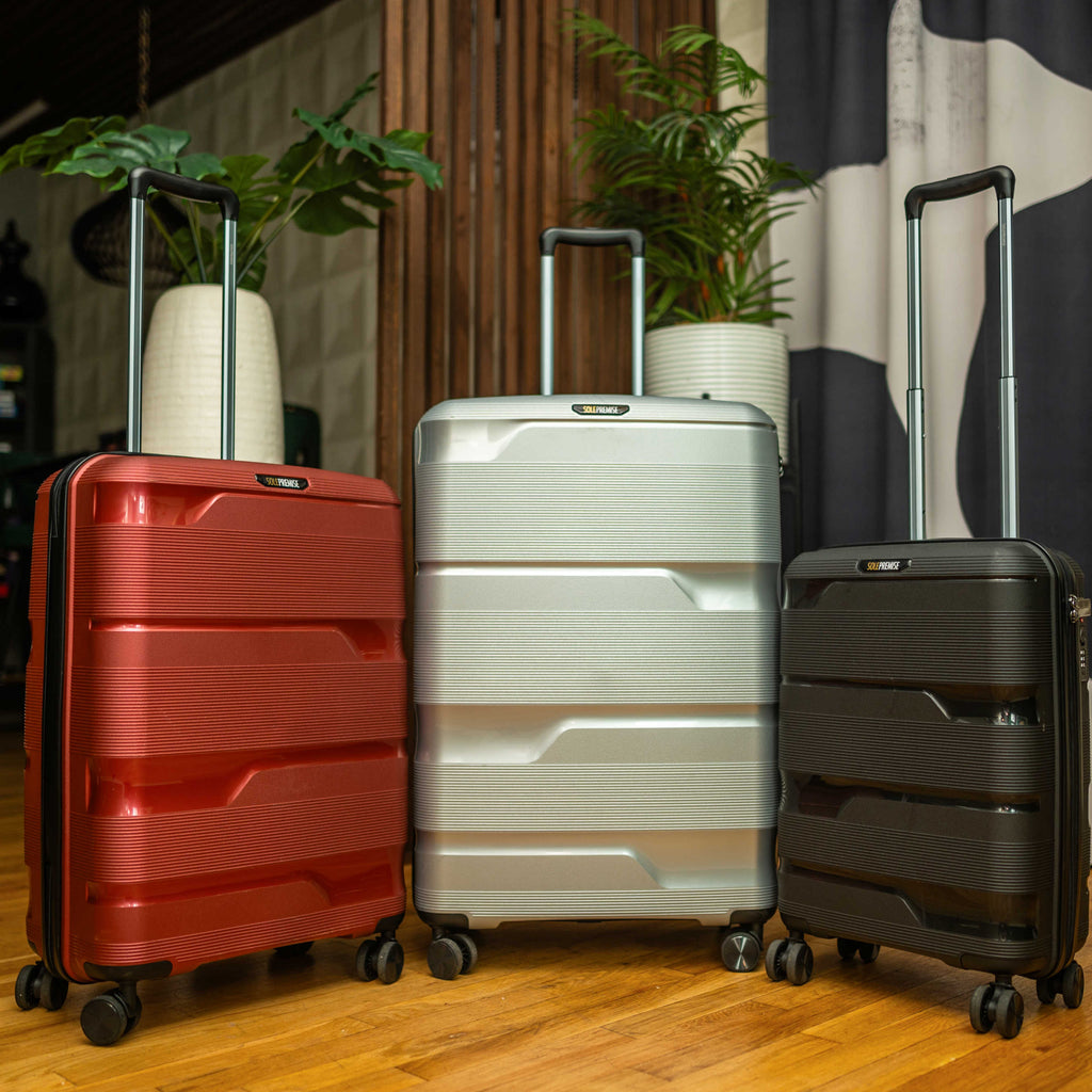 Black Hardcase Roller Luggage Set (28', 24' and 20')