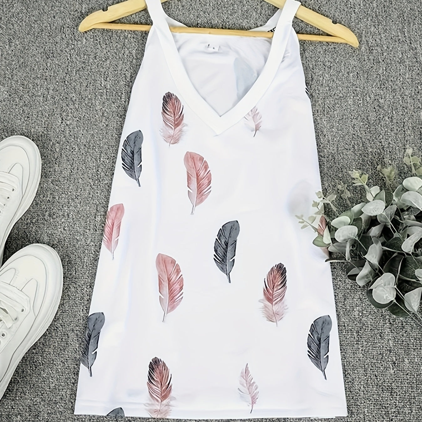 Women's Feather Print V-Neck Camisole