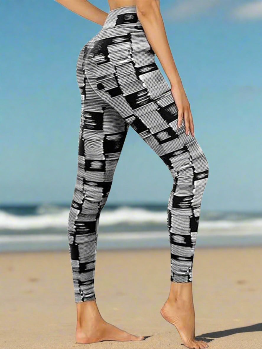 Cropped High-Waisted Leggings â€?Black & White Barcode Print