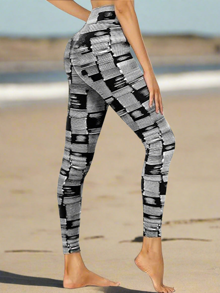 Cropped High-Waisted Leggings â€?Black & White Barcode Print