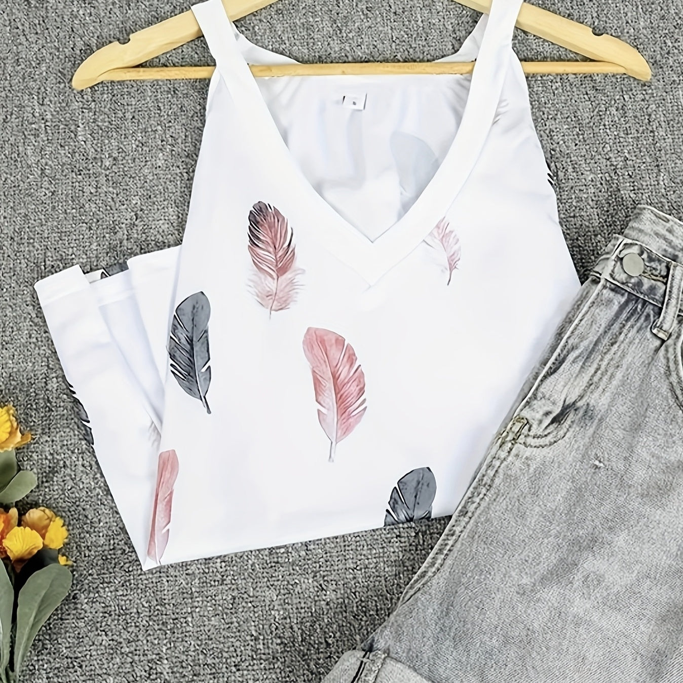 Women's Feather Print V-Neck Camisole