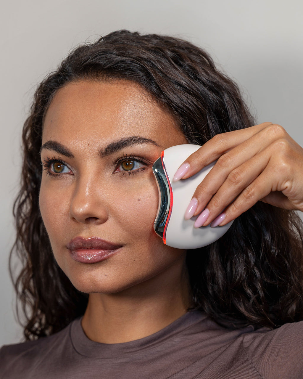 Blyss Aria â€?Radio Frequency Neck & Face Lifting Device