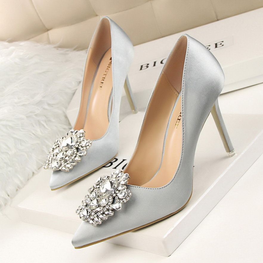 Women's Pumps; Rhinestone decoration; thin heel; sexy pointed women's shoes; shiny Rhinestone; buckle shoes