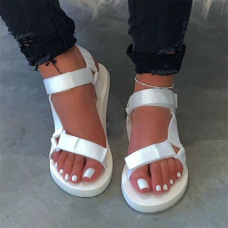 2022 New Women Summer Soft Slip Sandals Woman Buckle Strap Foam Sole Durable Sandals Ladies Outdoor Casual Beach Shoes