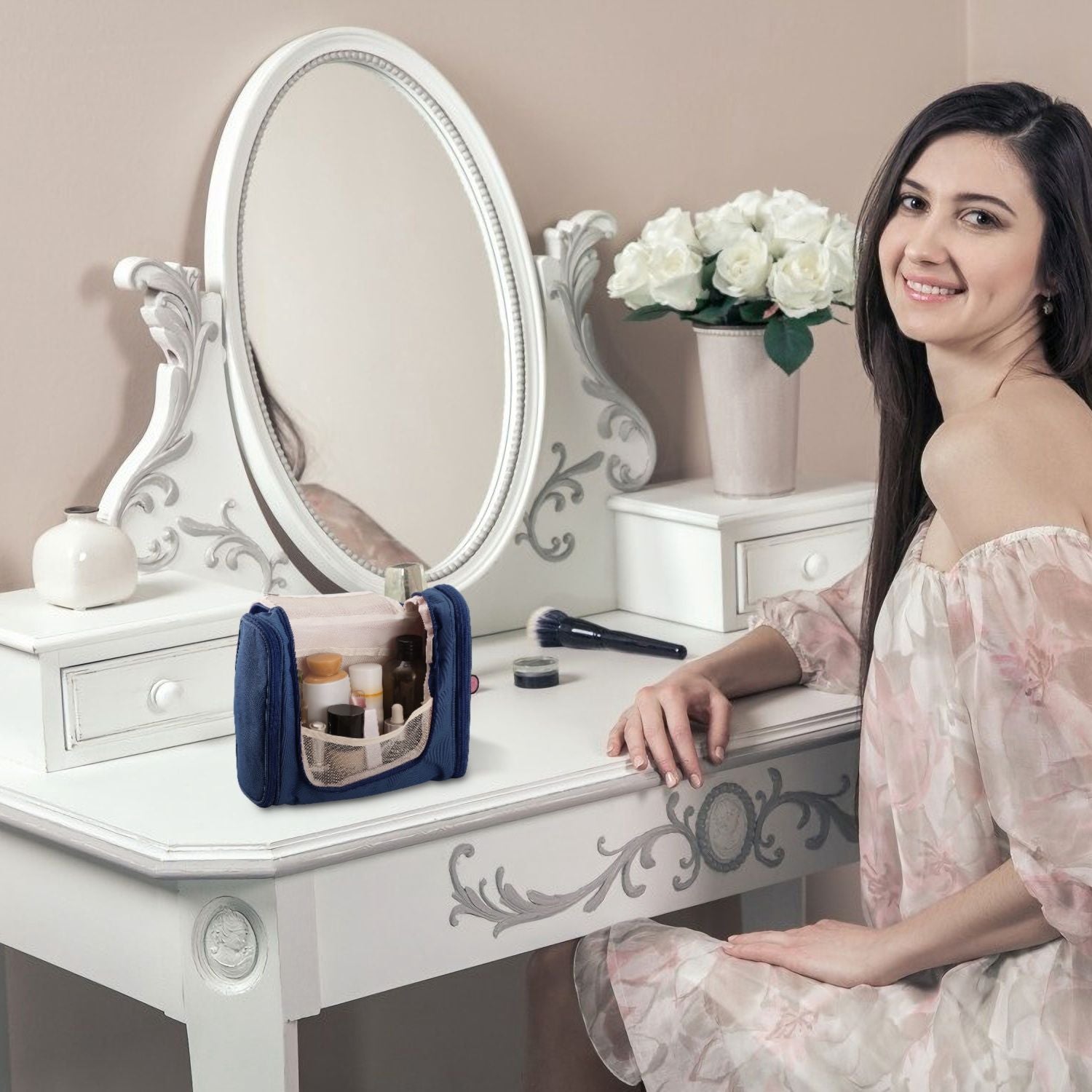 Travel Makeup Bags Portable Cosmetics Organizer Bag w/Hang Hook Handstrap Waterproof Toiletry Wash Bag for Women