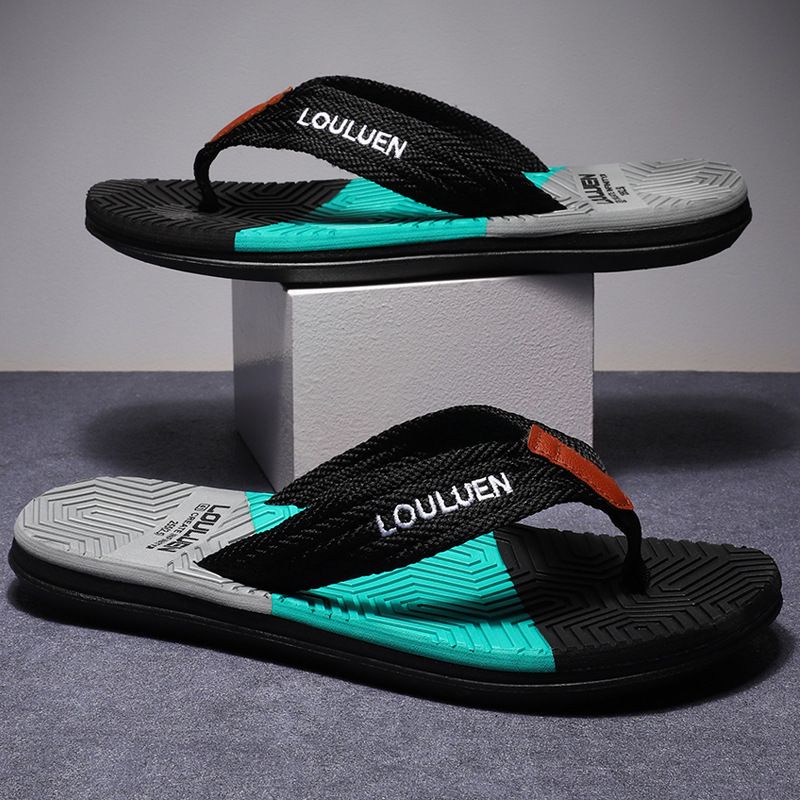 Men's flip flops; beach slippers