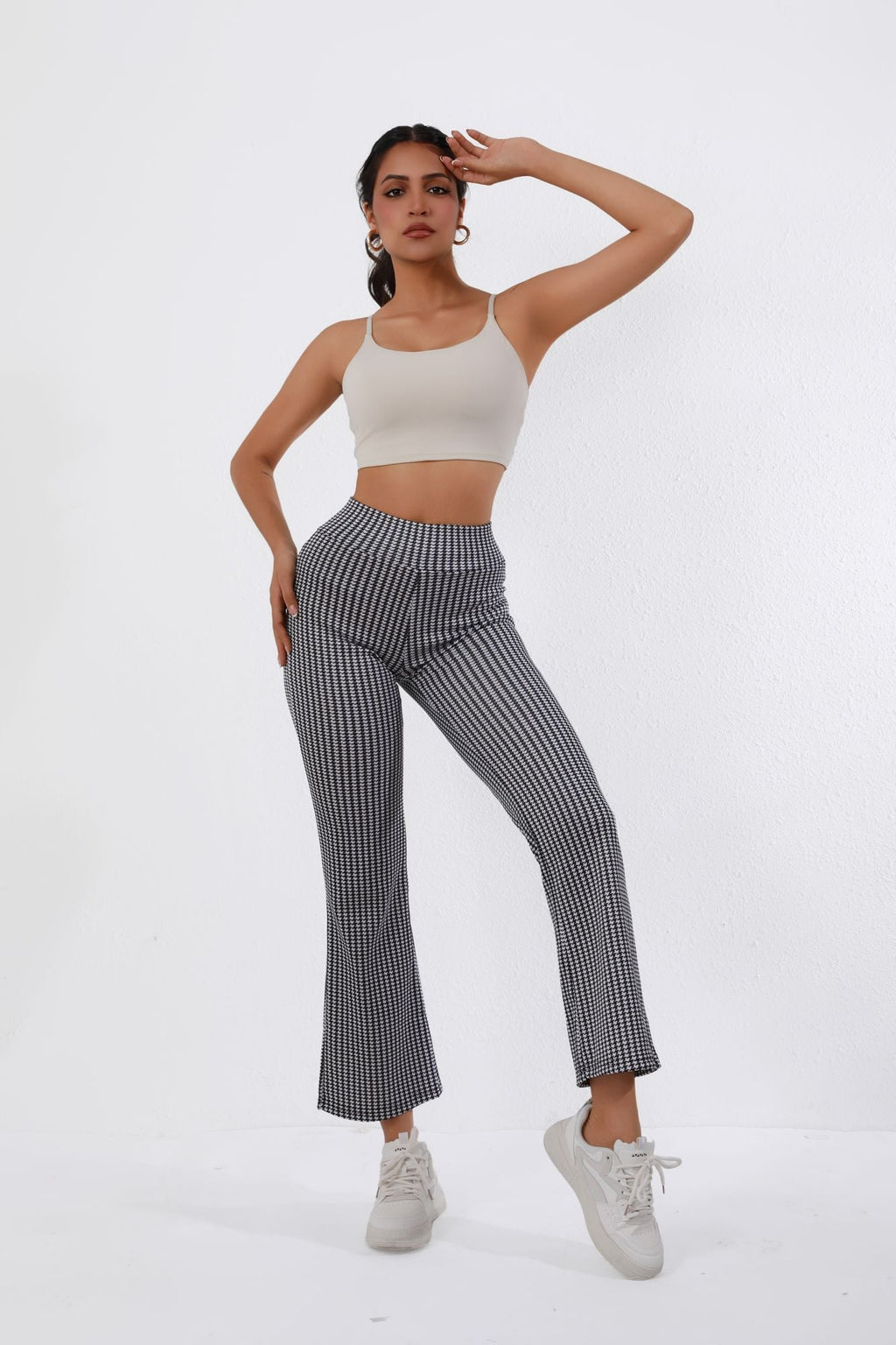 High-Waisted Houndstooth Flare Trousers â€?Sleek Fit, Comfy Stretch, Classy Look