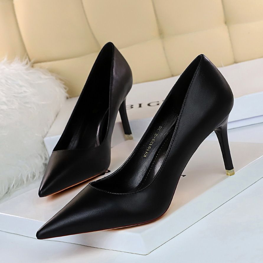 Women's Pumps; Stylish minimalist women's high heels. Stiletto super high heel; shallow pointed toe sexy single shoes; plus-size women's shoes