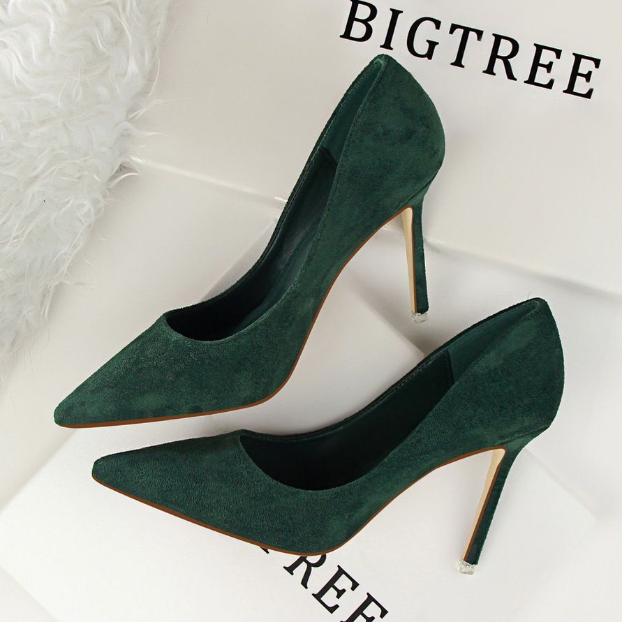 PumpsWomen's high heels; fashion simple high heels; pointed toe suede upper; sexy slim heels