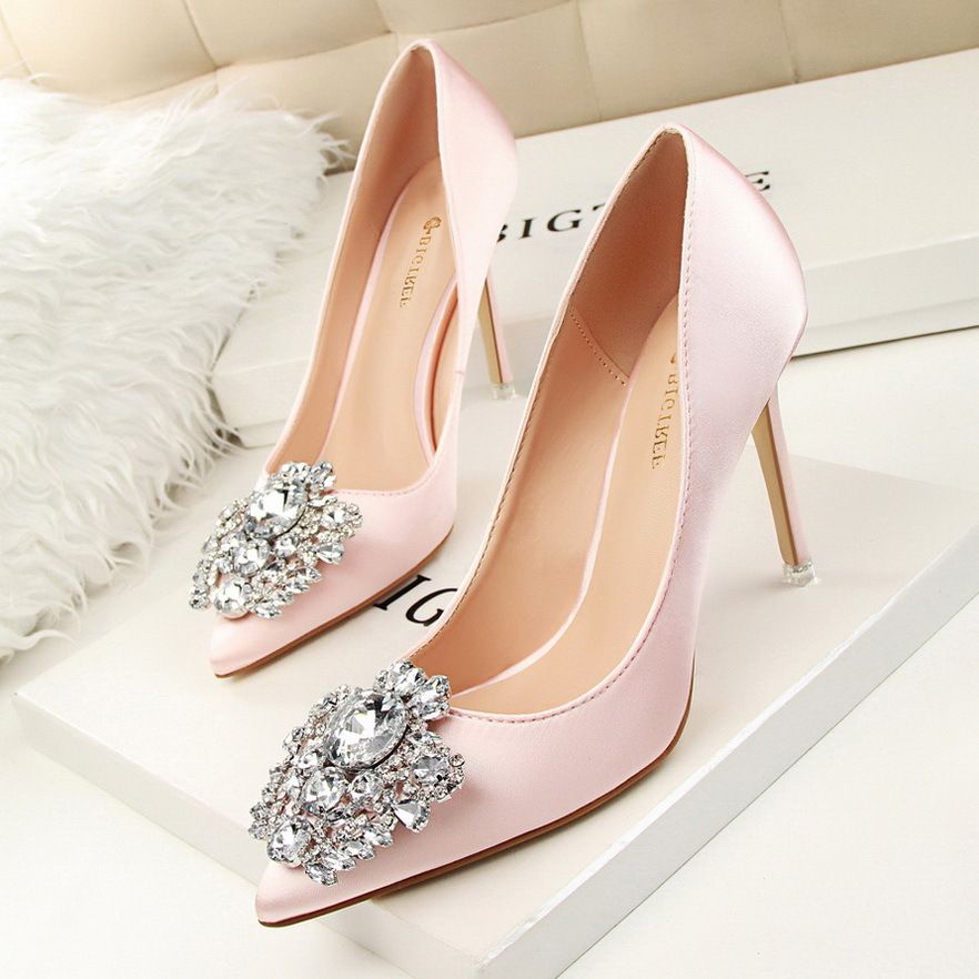 Women's Pumps; Rhinestone decoration; thin heel; sexy pointed women's shoes; shiny Rhinestone; buckle shoes