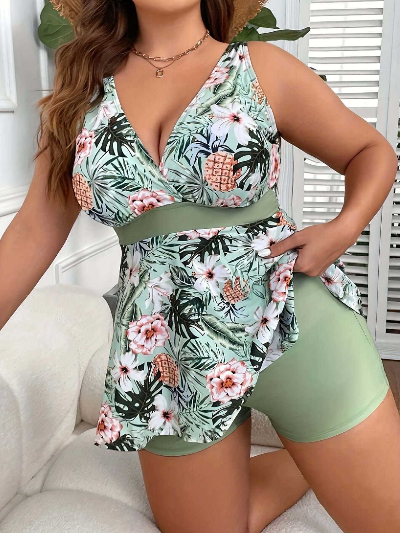 Large size women's swimsuit, green, fresh and fashionable split type Tankini swimsuit